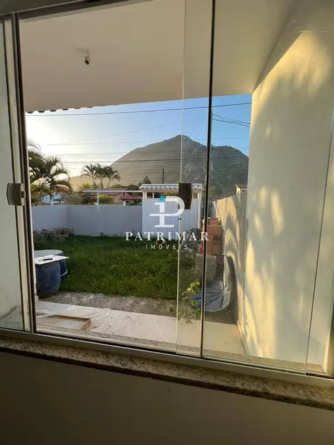 Foto 3 de Casa com 2 quartos à venda, 170m2 em Cajueiros (Itaipuaçu), Marica - RJ