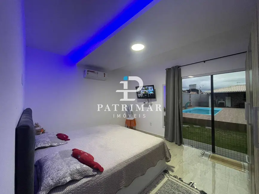 Foto 6 de Casa com 3 quartos à venda, 340m2 em Jardim Atlântico Leste (Itaipuaçu), Marica - RJ