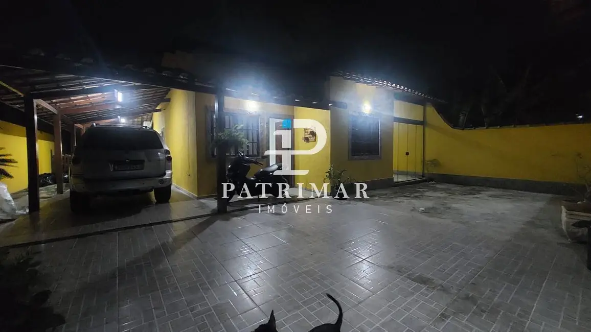Foto 3 de Casa com 3 quartos à venda, 320m2 em Jardim Atlântico Central (Itaipuaçu), Marica - RJ