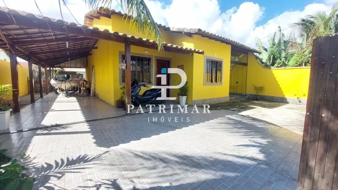 Foto 1 de Casa com 3 quartos à venda, 320m2 em Jardim Atlântico Central (Itaipuaçu), Marica - RJ
