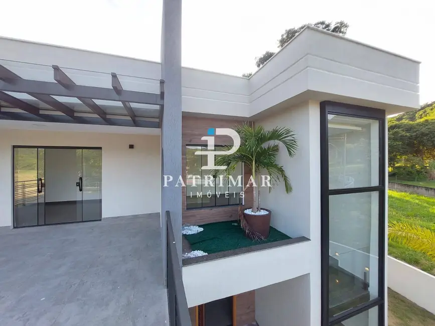 Foto 3 de Casa de Condomínio com 6 quartos à venda, 211m2 em Ubatiba, Marica - RJ