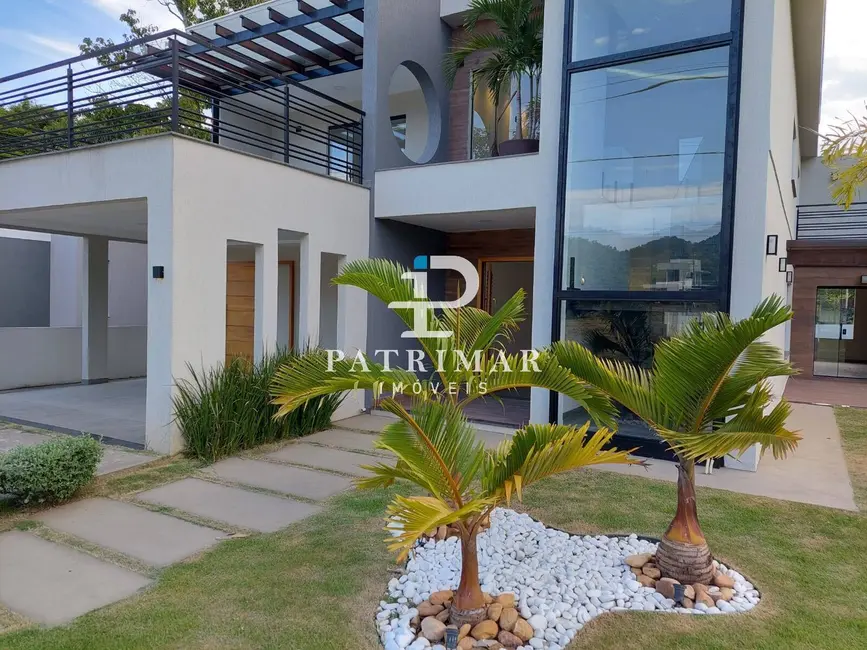 Foto 2 de Casa de Condomínio com 6 quartos à venda, 211m2 em Ubatiba, Marica - RJ