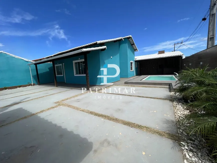 Foto 2 de Casa com 3 quartos à venda, 177m2 em Jardim Atlântico Oeste (Itaipuaçu), Marica - RJ