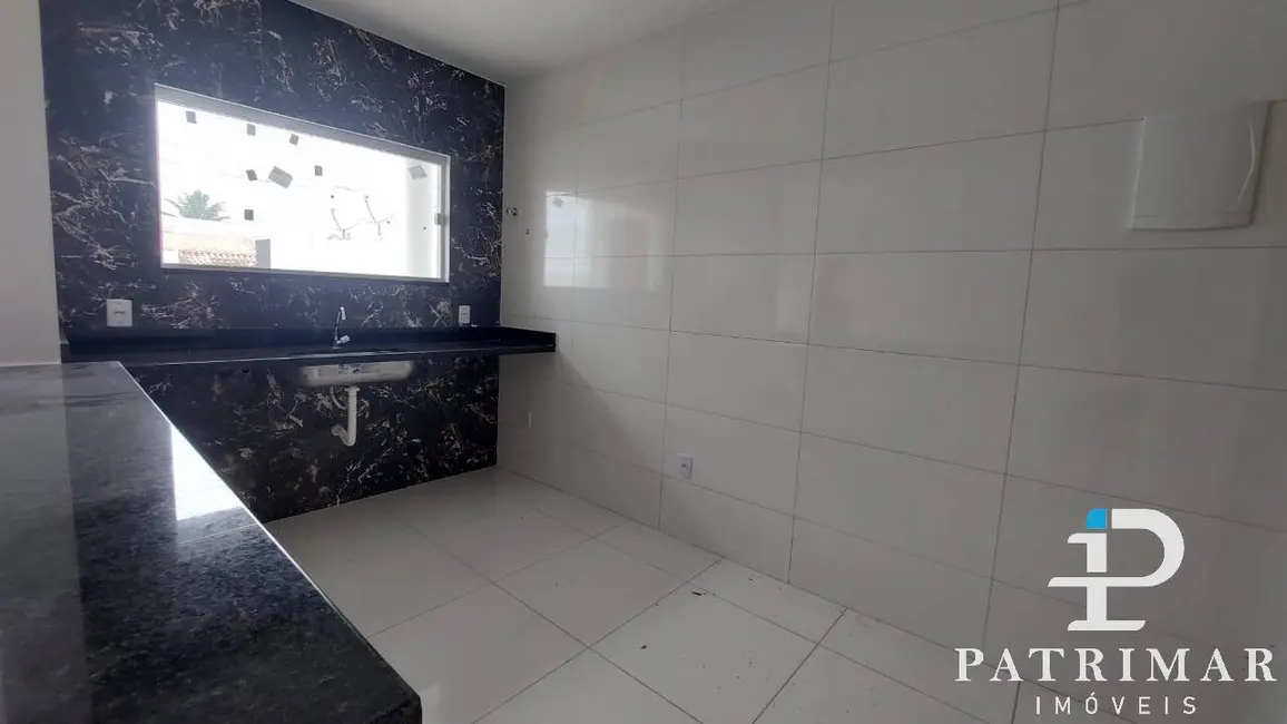 Foto 6 de Casa com 2 quartos à venda, 160m2 em Jardim Atlântico Central (Itaipuaçu), Marica - RJ