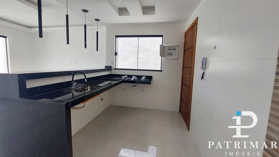 Foto 7 de Casa com 2 quartos à venda, 160m2 em Jardim Atlântico Central (Itaipuaçu), Marica - RJ