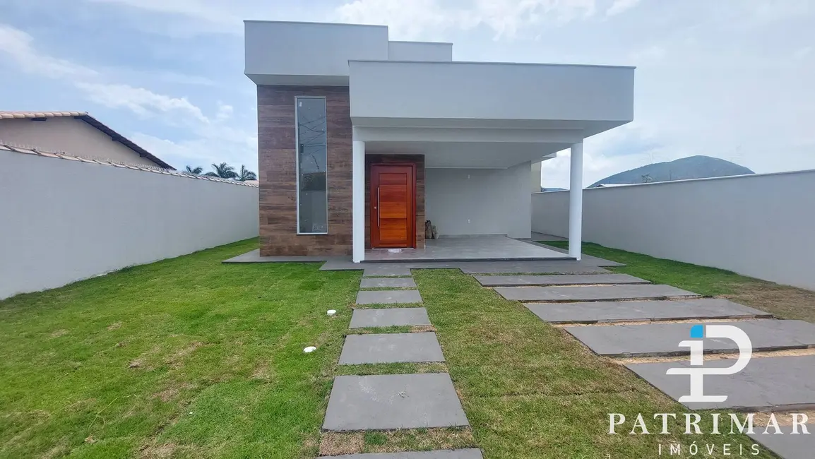 Foto 1 de Casa com 3 quartos à venda, 348m2 em Jardim Atlântico Leste (Itaipuaçu), Marica - RJ