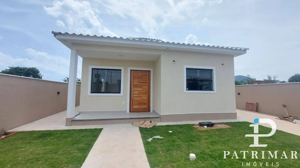 Foto 2 de Casa com 3 quartos à venda, 380m2 em Jardim Atlântico Leste (Itaipuaçu), Marica - RJ