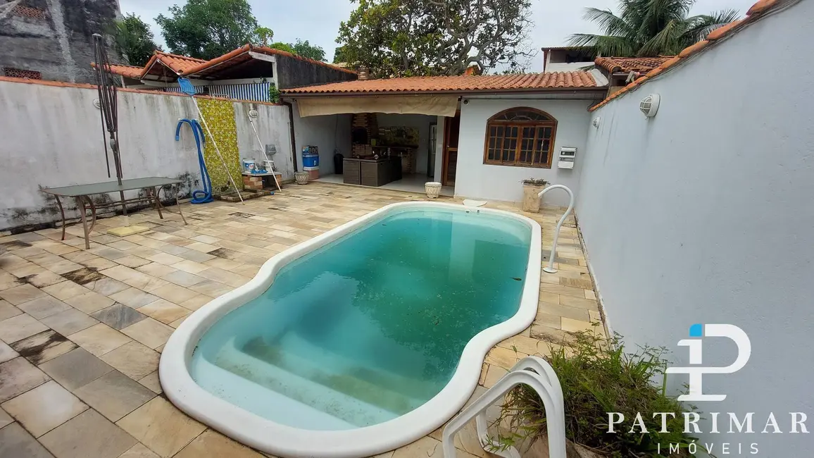 Foto 2 de Casa com 3 quartos à venda, 200m2 em Marica - RJ