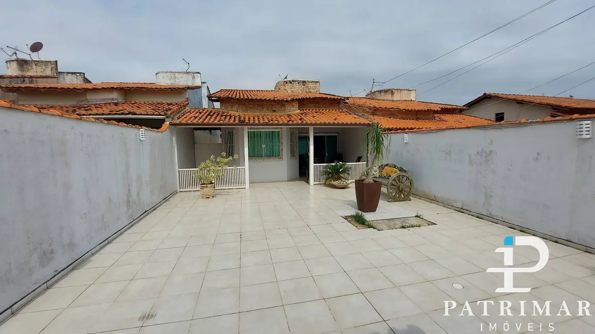 Foto 1 de Casa com 3 quartos à venda, 200m2 em Marica - RJ