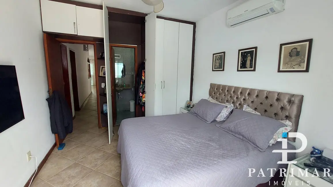 Foto 8 de Casa com 3 quartos à venda, 200m2 em Marica - RJ