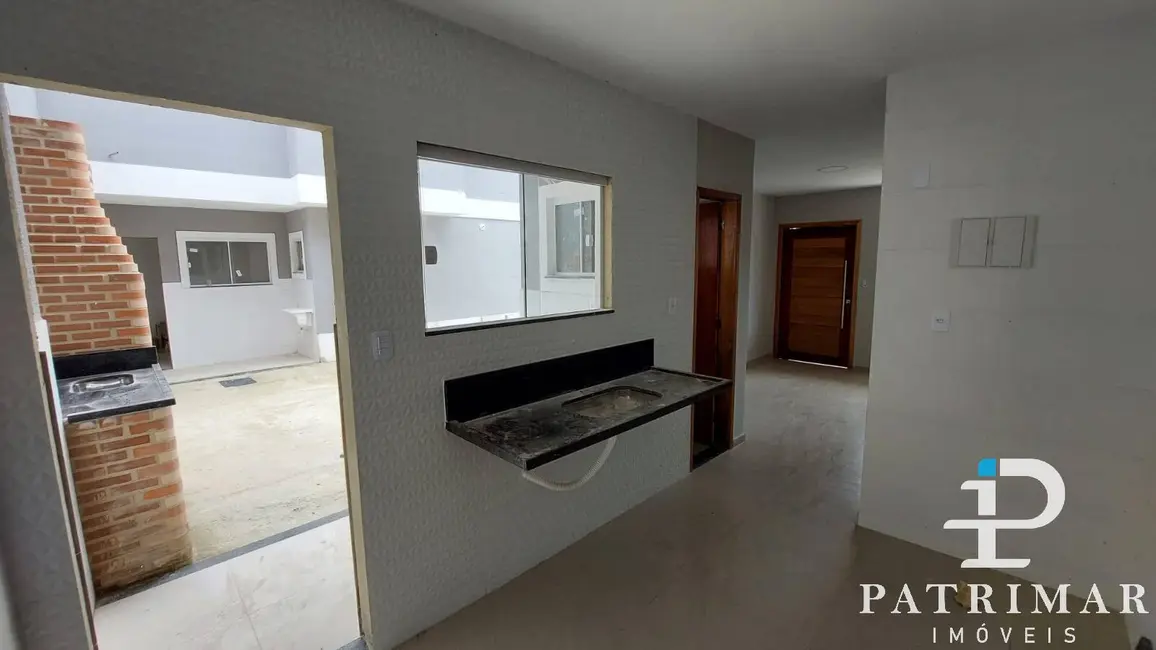Foto 5 de Casa com 2 quartos à venda, 50m2 em Jardim Atlântico Central (Itaipuaçu), Marica - RJ