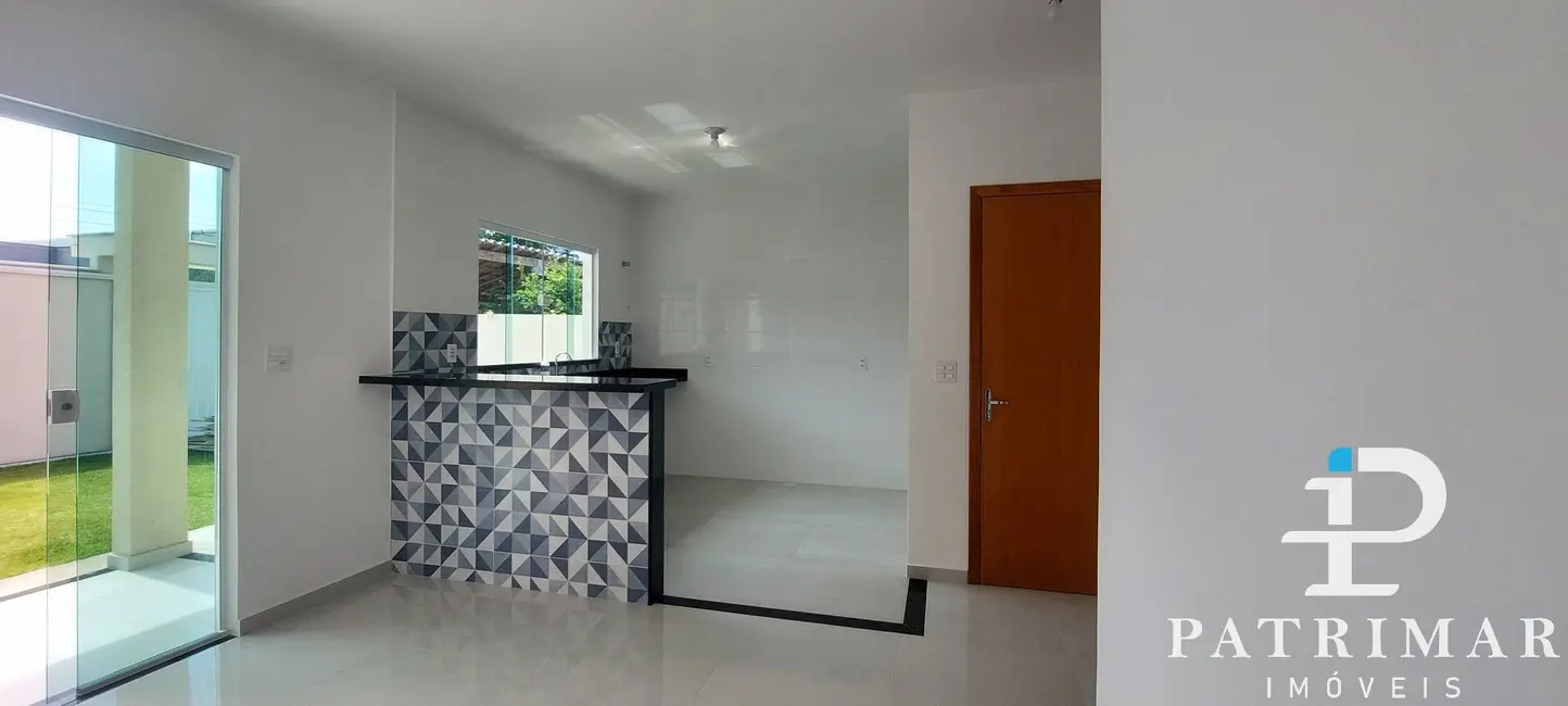 Foto 5 de Casa com 3 quartos à venda, 405m2 em Jardim Atlântico Leste (Itaipuaçu), Marica - RJ