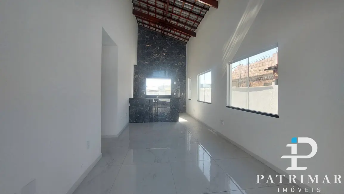 Foto 4 de Casa com 3 quartos à venda, 382m2 em Jardim Atlântico Central (Itaipuaçu), Marica - RJ