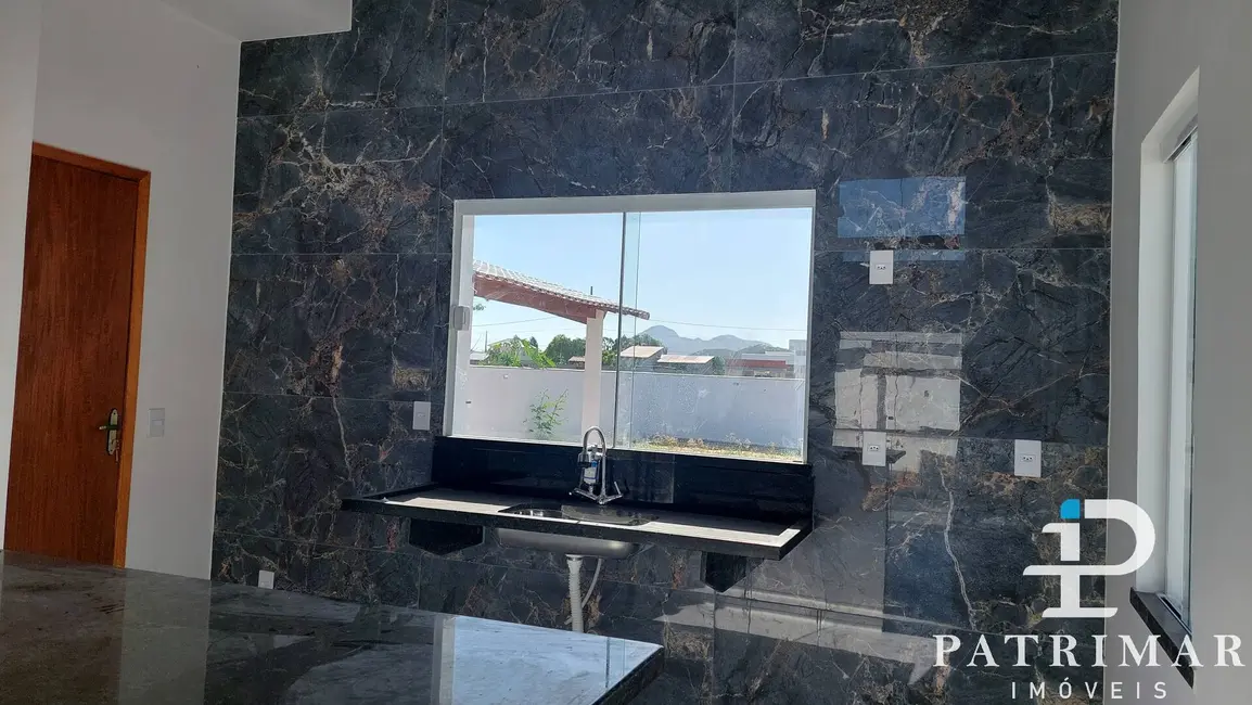 Foto 5 de Casa com 3 quartos à venda, 382m2 em Jardim Atlântico Central (Itaipuaçu), Marica - RJ
