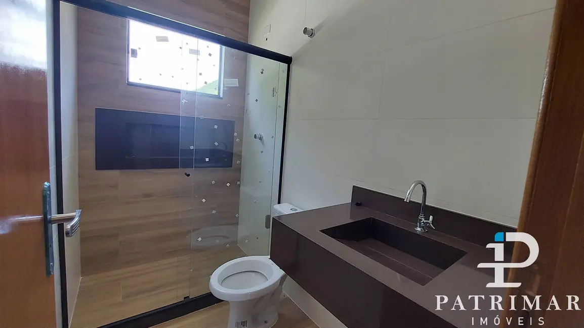 Casa com 3 quartos à venda, 253m2 em Marica - RJ - imagem 8 Foto 8 de Casa com 3 quartos à venda, 253m2 em Marica - RJ