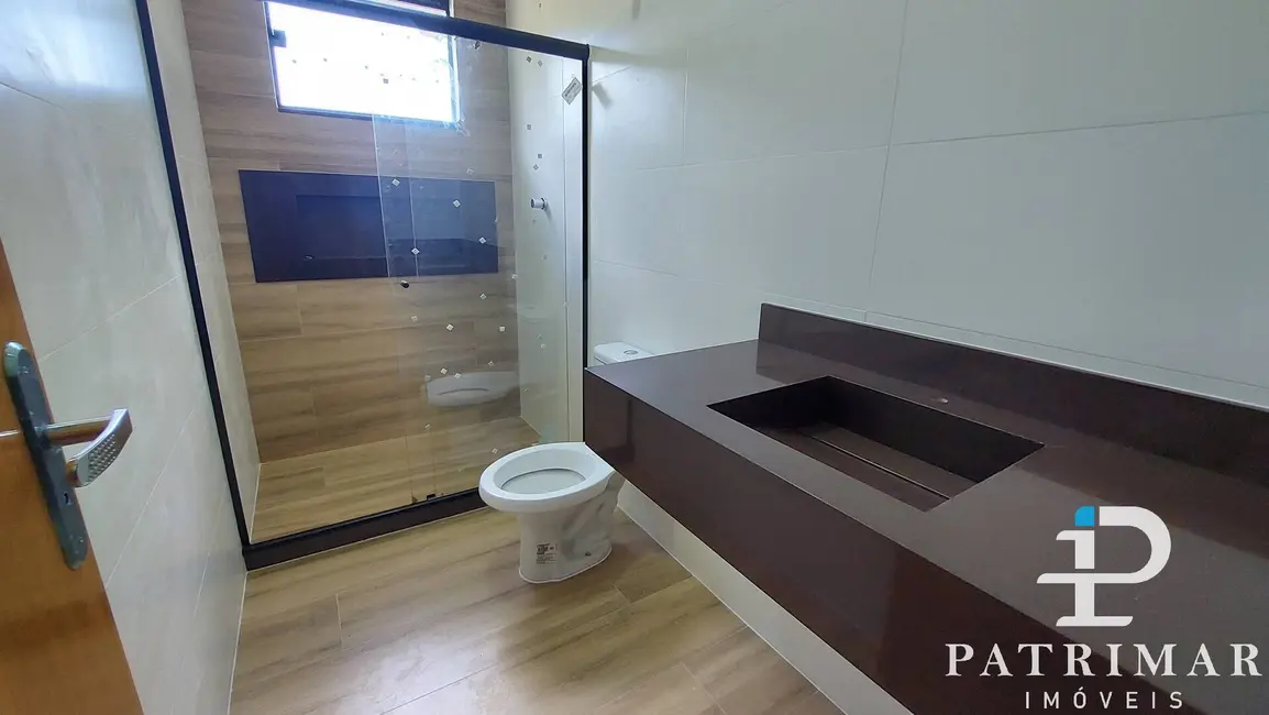 Casa com 3 quartos à venda, 253m2 em Marica - RJ - imagem 4 Foto 4 de Casa com 3 quartos à venda, 253m2 em Marica - RJ