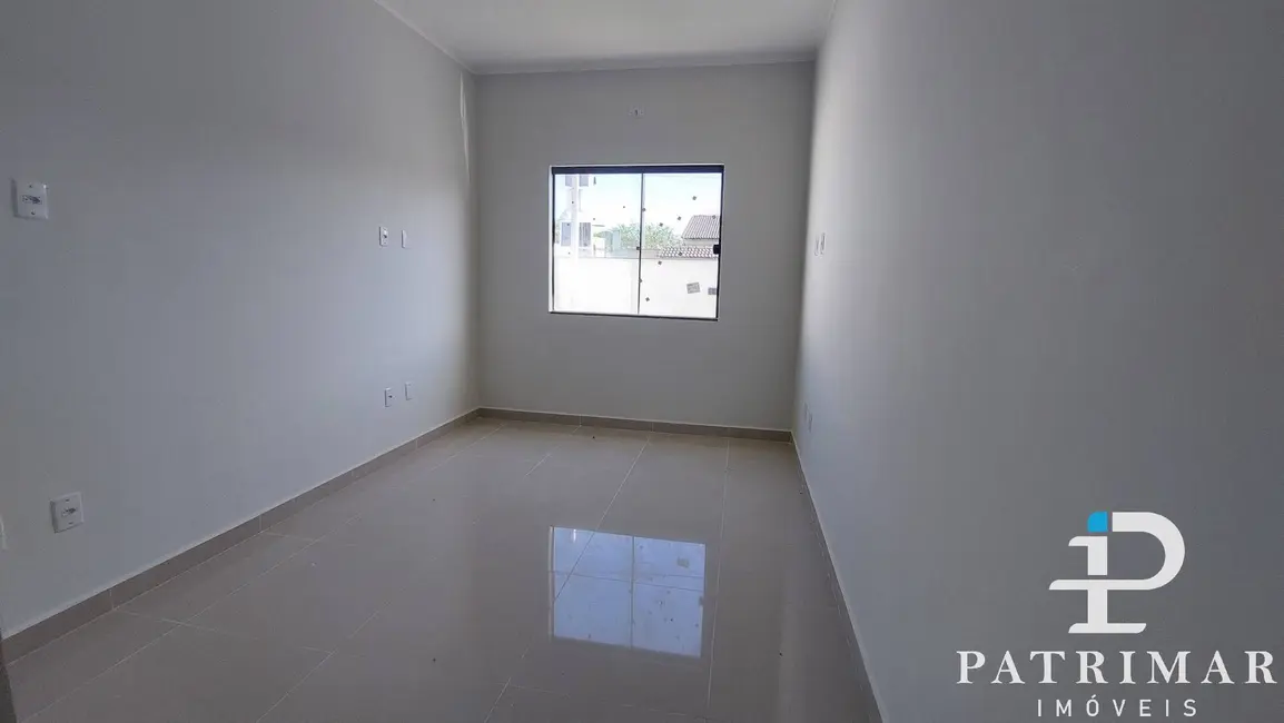 Foto 8 de Casa com 2 quartos à venda, 134m2 em Jardim Atlântico Central (Itaipuaçu), Marica - RJ