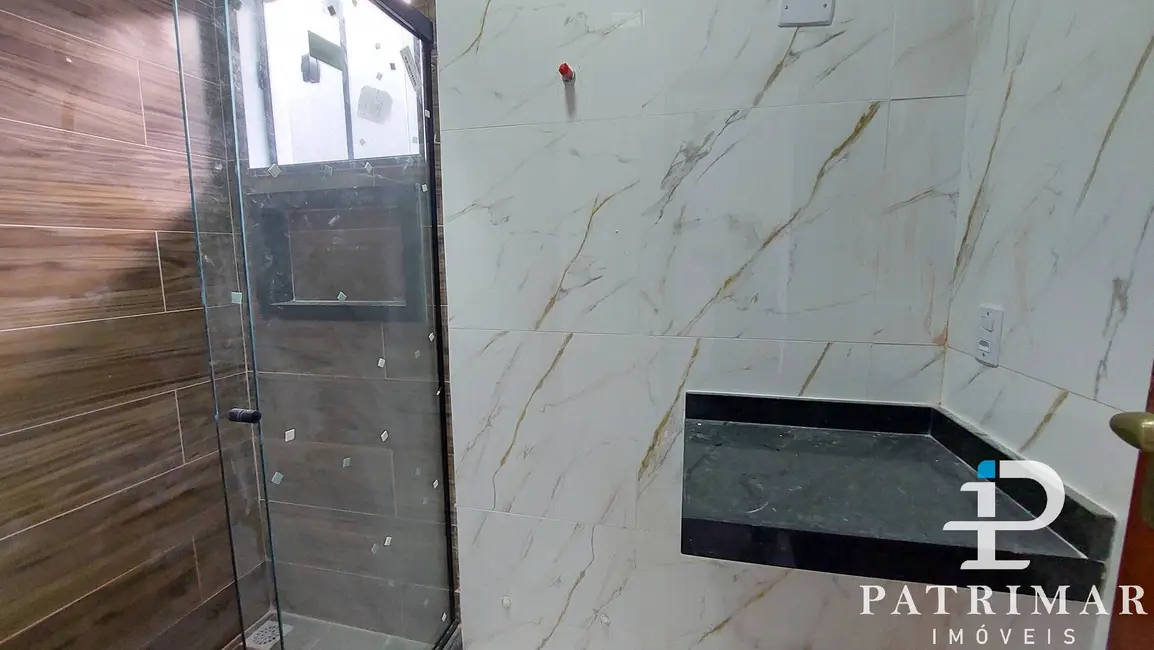 Foto 9 de Casa com 2 quartos à venda, 134m2 em Jardim Atlântico Central (Itaipuaçu), Marica - RJ