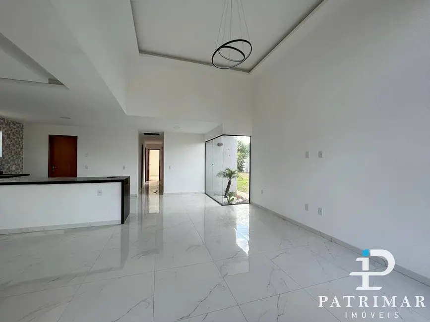 Foto 3 de Casa com 3 quartos à venda, 550m2 em Jardim Atlântico Leste (Itaipuaçu), Marica - RJ