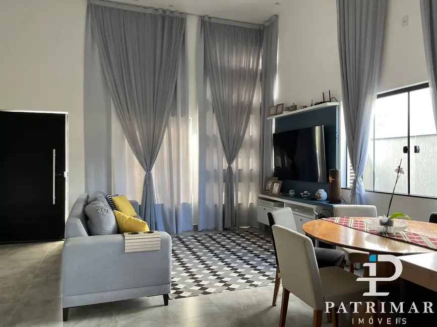 Foto 3 de Casa com 3 quartos à venda, 171m2 em Cajueiros (Itaipuaçu), Marica - RJ