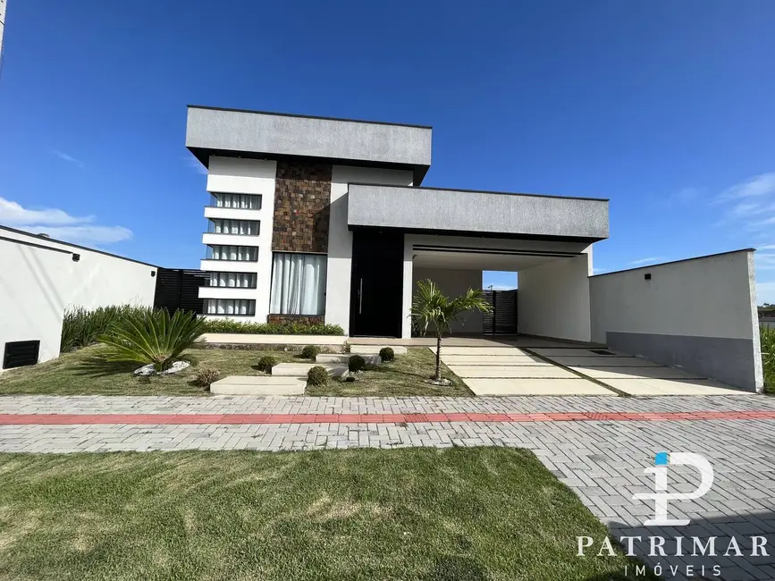 Foto 1 de Casa com 3 quartos à venda, 171m2 em Cajueiros (Itaipuaçu), Marica - RJ