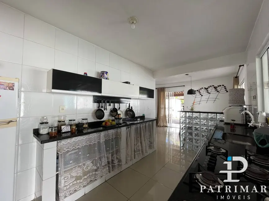 Foto 8 de Casa com 2 quartos à venda, 363m2 em Jardim Atlântico Oeste (Itaipuaçu), Marica - RJ