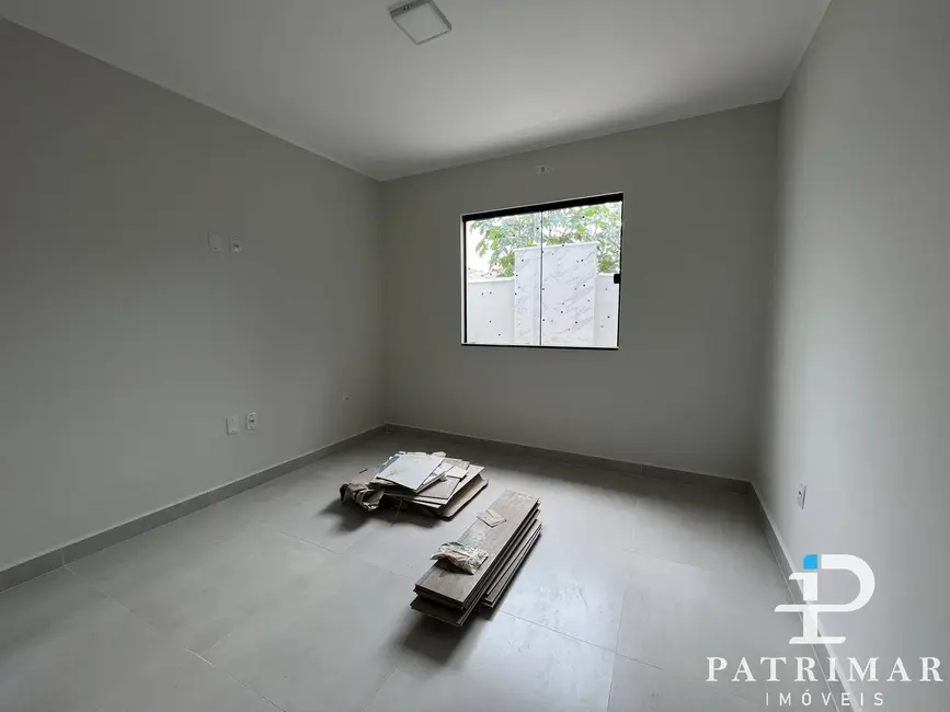 Foto 8 de Casa com 2 quartos à venda, 80m2 em Jardim Atlântico Oeste (Itaipuaçu), Marica - RJ