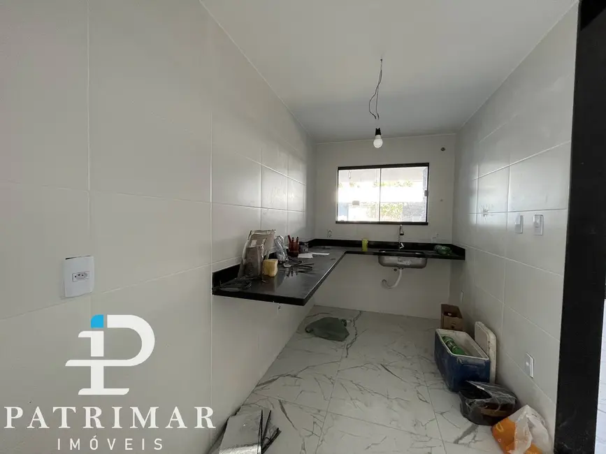 Foto 4 de Casa com 3 quartos à venda, 122m2 em Jardim Atlântico Central (Itaipuaçu), Marica - RJ