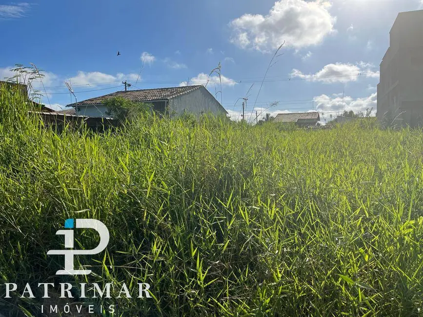 Foto 1 de Terreno / Lote à venda, 489m2 em Jardim Atlântico Central (Itaipuaçu), Marica - RJ