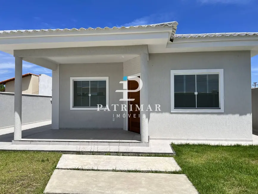 Foto 1 de Casa com 3 quartos à venda, 380m2 em Jardim Atlântico Leste (Itaipuaçu), Marica - RJ
