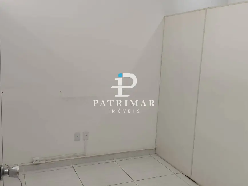 Foto 3 de Sala Comercial à venda em Jardim Atlântico Oeste (Itaipuaçu), Marica - RJ