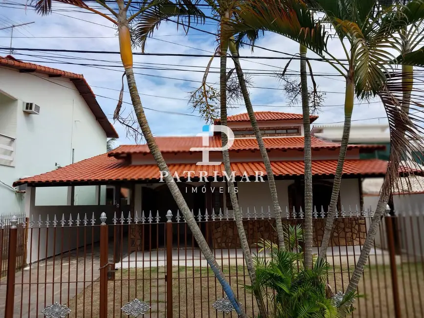 Foto 3 de Casa com 5 quartos à venda, 116m2 em Centro, Marica - RJ