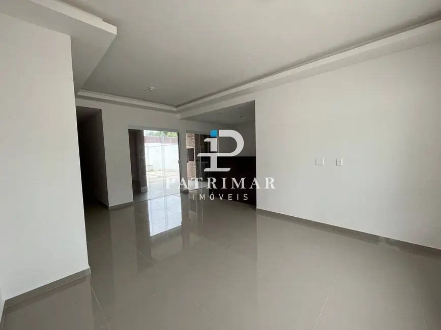 Foto 3 de Casa com 3 quartos à venda, 382m2 em Jardim Atlântico Central (Itaipuaçu), Marica - RJ