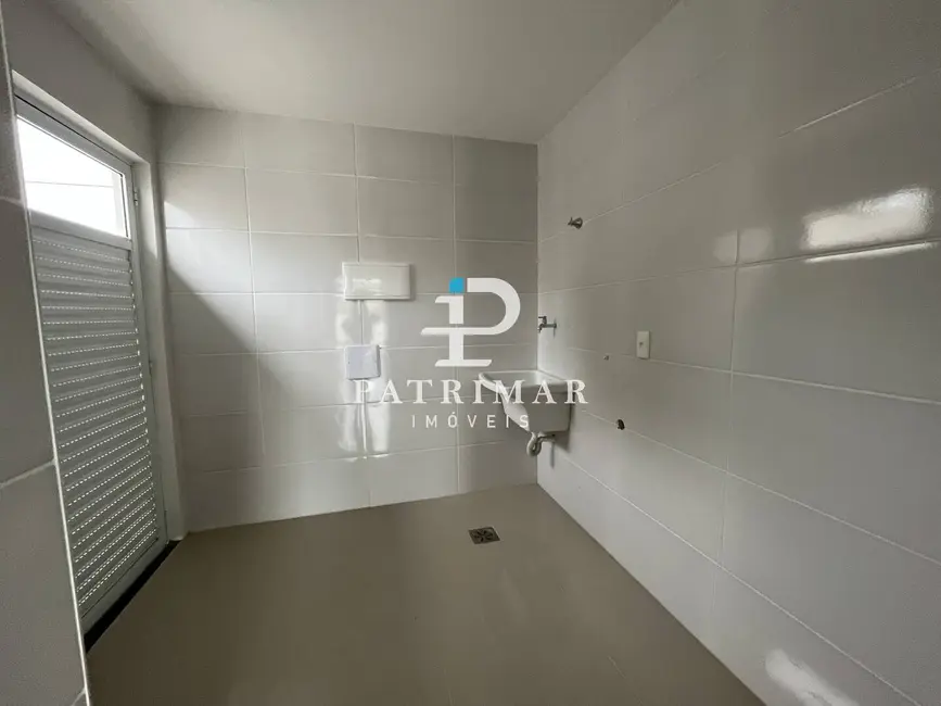 Foto 7 de Casa com 3 quartos à venda, 382m2 em Jardim Atlântico Central (Itaipuaçu), Marica - RJ