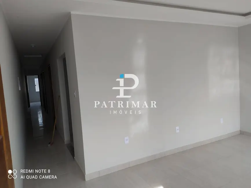 Foto 3 de Casa com 3 quartos à venda, 131m2 em Jardim Atlântico Leste (Itaipuaçu), Marica - RJ