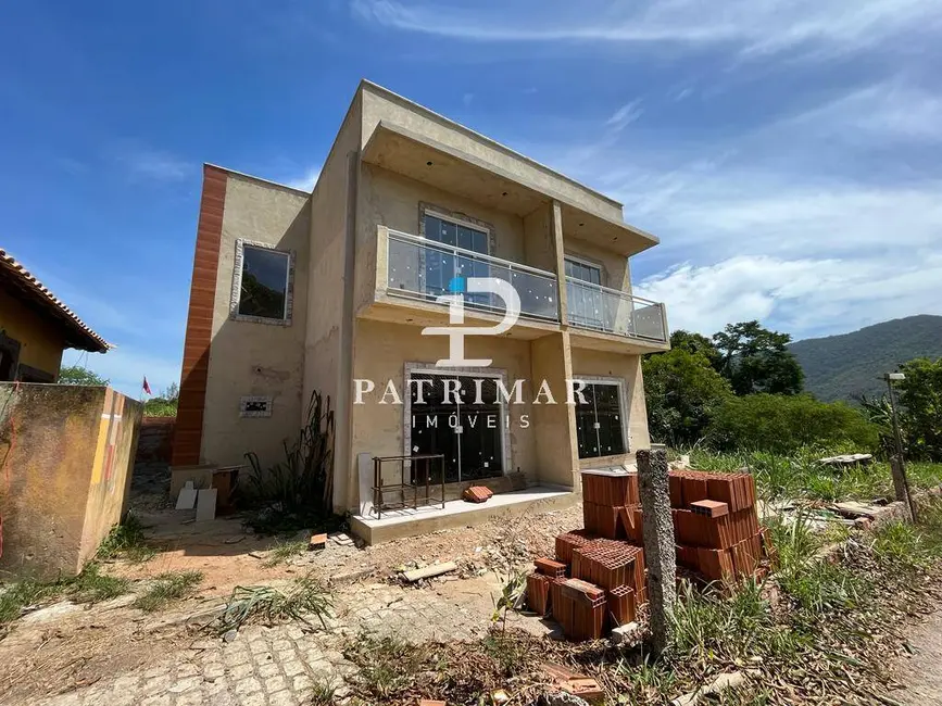 Foto 2 de Casa com 3 quartos à venda, 11m2 em Barroco (Itaipuaçu), Marica - RJ