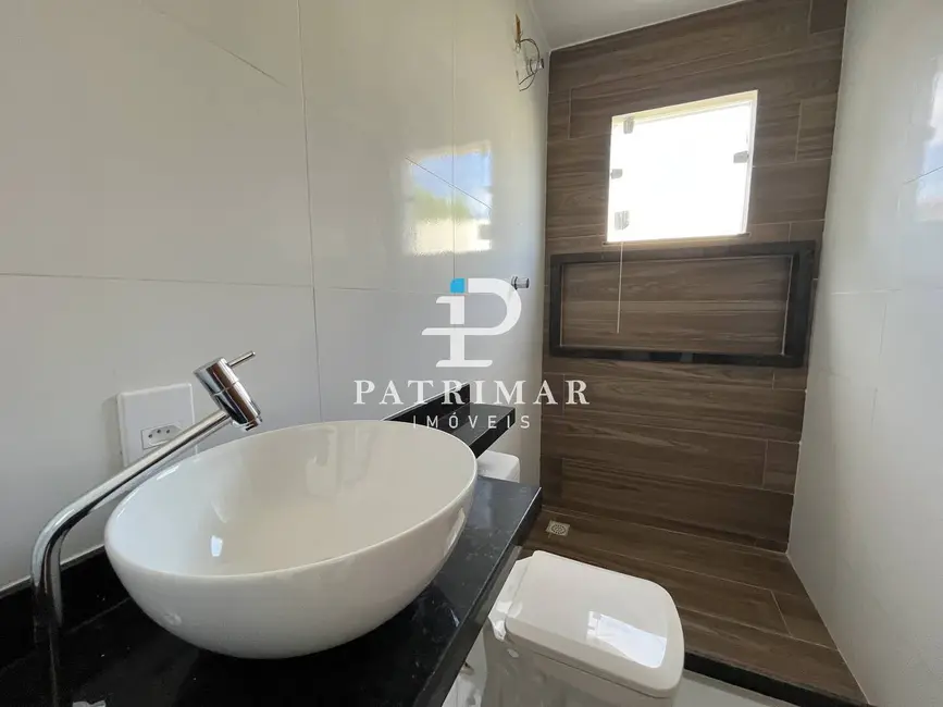 Casa com 3 quartos à venda, 134m2 em Praia de Itaipuaçu (Itaipuaçu), Marica - RJ - imagem 9 Foto 9 de Casa com 3 quartos à venda, 134m2 em Praia de Itaipuaçu (Itaipuaçu), Marica - RJ