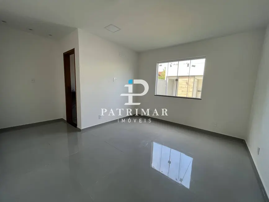 Casa com 3 quartos à venda, 134m2 em Praia de Itaipuaçu (Itaipuaçu), Marica - RJ - imagem 8 Foto 8 de Casa com 3 quartos à venda, 134m2 em Praia de Itaipuaçu (Itaipuaçu), Marica - RJ