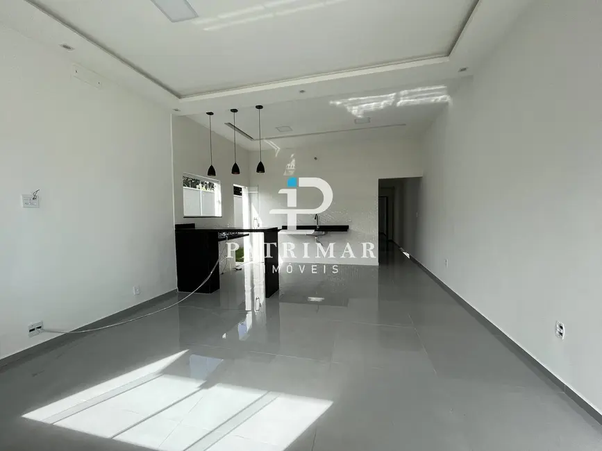 Foto 2 de Casa com 3 quartos à venda, 134m2 em Praia de Itaipuaçu (Itaipuaçu), Marica - RJ