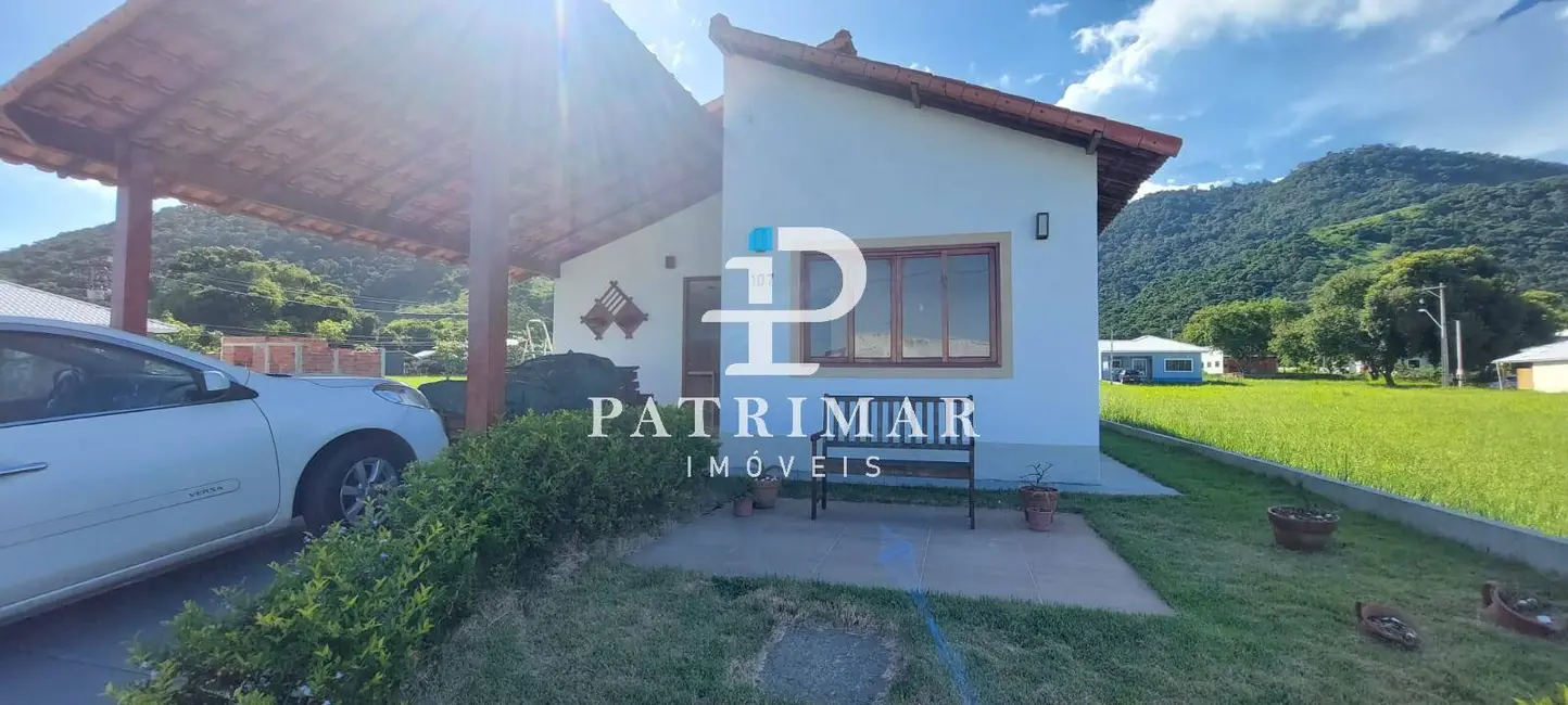 Foto 3 de Casa de Condomínio com 3 quartos à venda, 260m2 em São José do Imbassaí, Marica - RJ