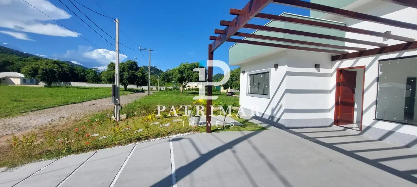 Foto 4 de Casa de Condomínio com 3 quartos à venda, 260m2 em São José do Imbassaí, Marica - RJ