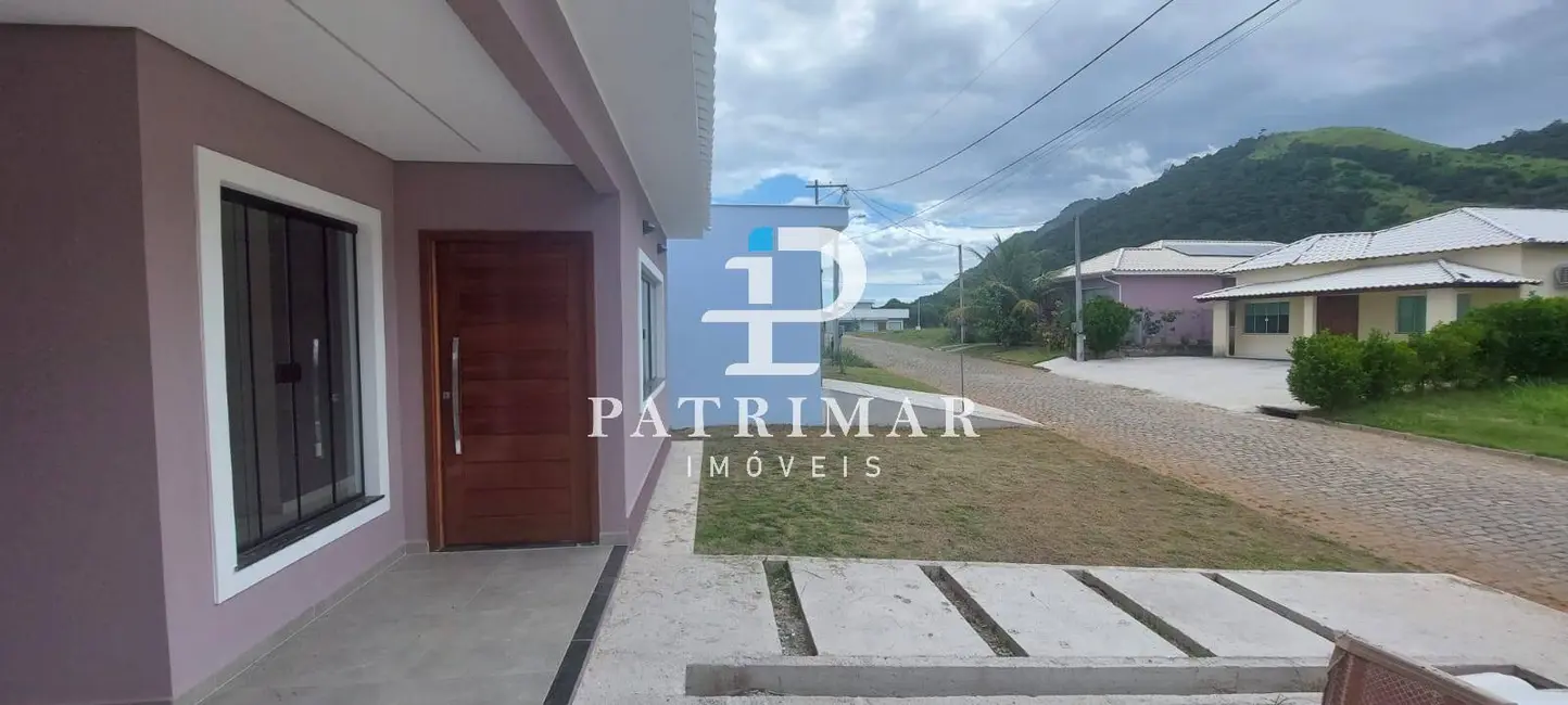 Foto 2 de Casa de Condomínio com 3 quartos à venda, 259m2 em São José do Imbassaí, Marica - RJ