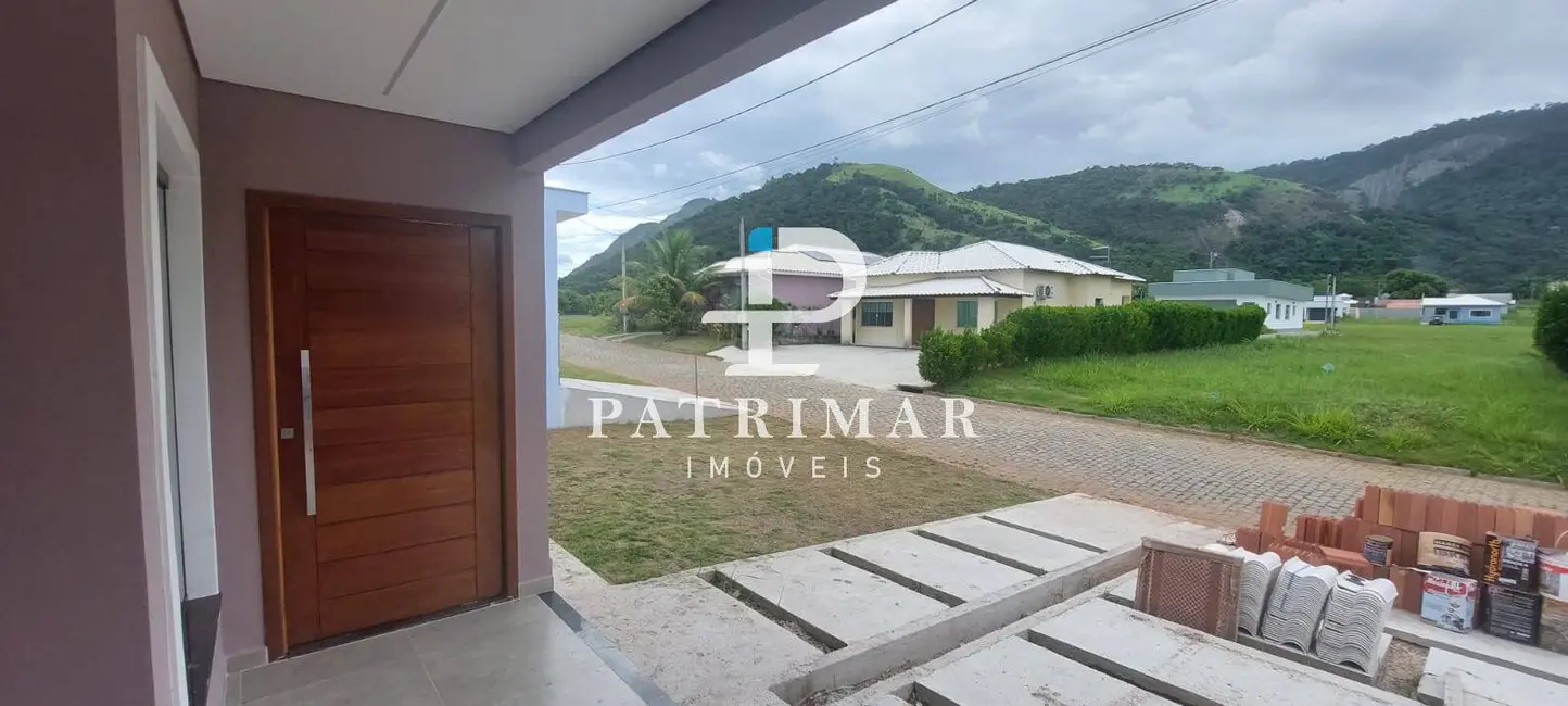 Foto 3 de Casa de Condomínio com 3 quartos à venda, 259m2 em São José do Imbassaí, Marica - RJ