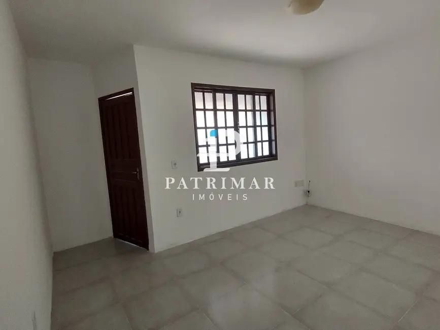 Foto 3 de Casa com 2 quartos à venda, 150m2 em Jardim Atlântico Central (Itaipuaçu), Marica - RJ