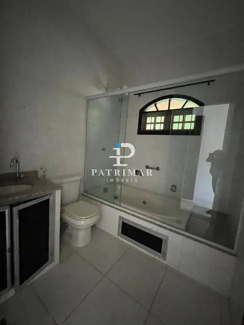 Foto 4 de Casa com 3 quartos à venda, 263m2 em Jardim Atlântico Oeste (Itaipuaçu), Marica - RJ