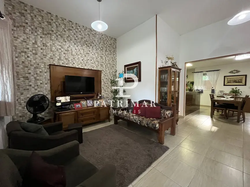 Foto 5 de Casa com 2 quartos à venda, 783m2 em Itaocaia Valley (Itaipuaçu), Marica - RJ