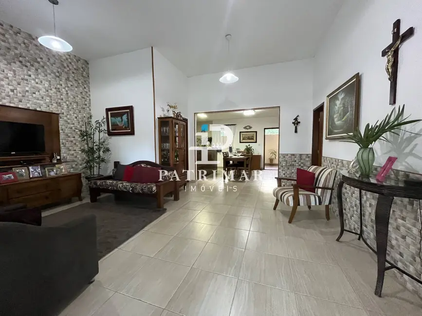 Foto 6 de Casa com 2 quartos à venda, 783m2 em Itaocaia Valley (Itaipuaçu), Marica - RJ