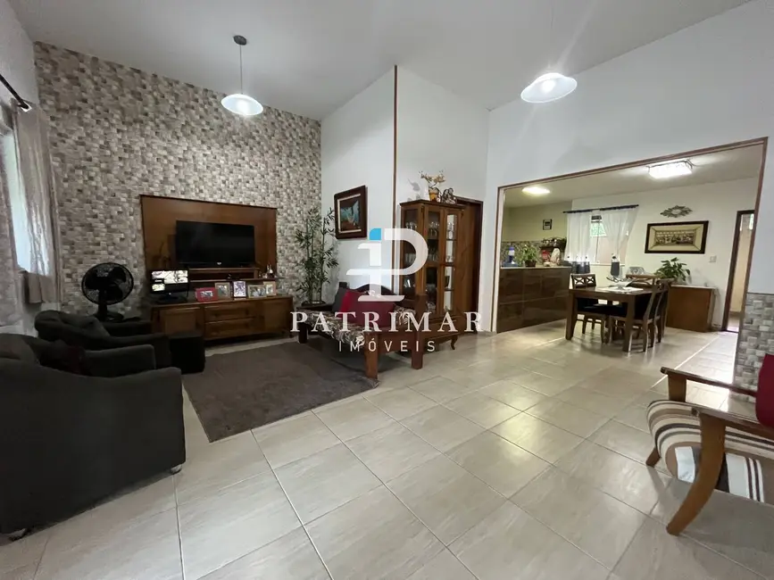 Foto 7 de Casa com 2 quartos à venda, 783m2 em Itaocaia Valley (Itaipuaçu), Marica - RJ