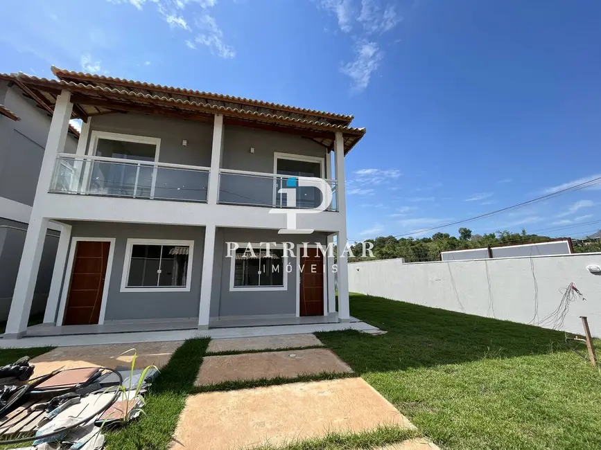 Foto 4 de Casa com 2 quartos à venda, 136m2 em Marica - RJ