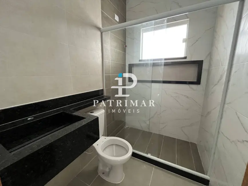 Foto 4 de Casa com 2 quartos à venda, 131m2 em Jardim Atlântico Leste (Itaipuaçu), Marica - RJ